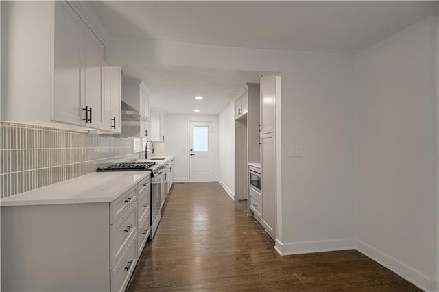 4933 Parish Drive, Roeland Park, KS 66205