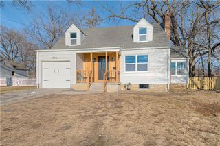 4933 Parish Drive, Roeland Park, KS 66205