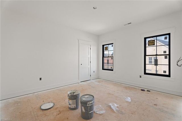 3048 Scarlet Tanager Drive, Winston-salem, NC 27106