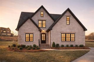 3048 Scarlet Tanager Drive, Winston-salem, NC 27106