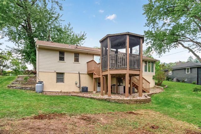 13819 Bellevue Drive, Minnetonka, MN 55345