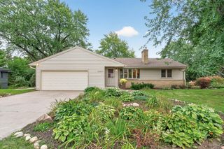 13819 Bellevue Drive, Minnetonka, MN 55345