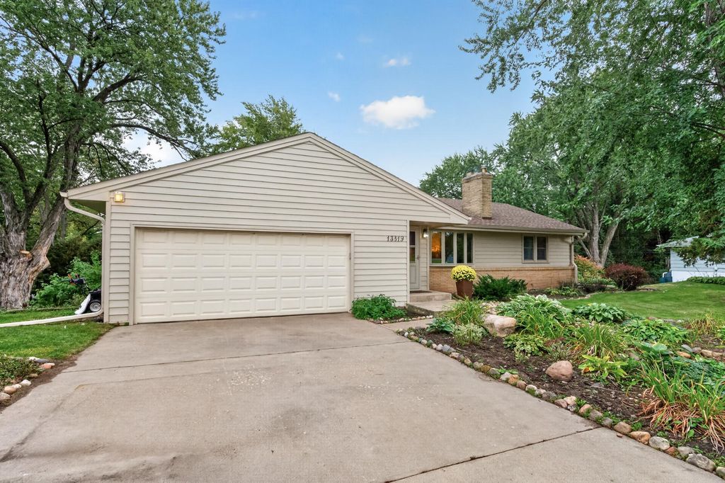 13819 Bellevue Drive, Minnetonka, MN 55345 — photo 4