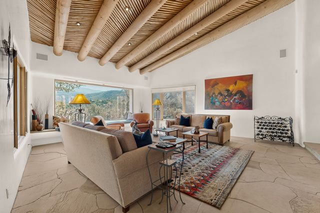 1433 Old Sunset Trail, Santa Fe, NM 87501