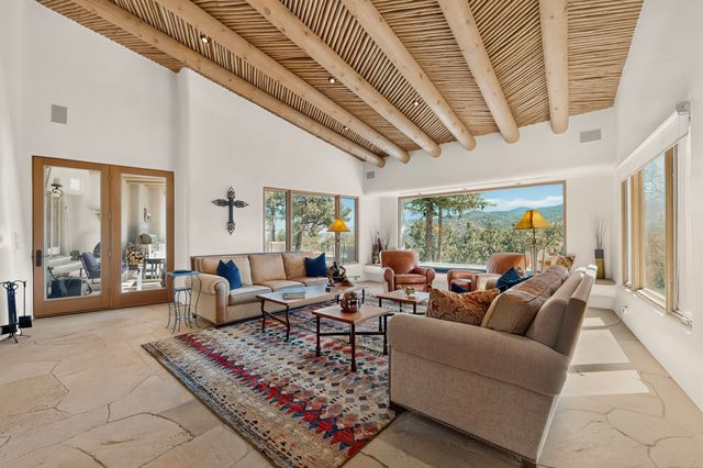 1433 Old Sunset Trail, Santa Fe, NM 87501