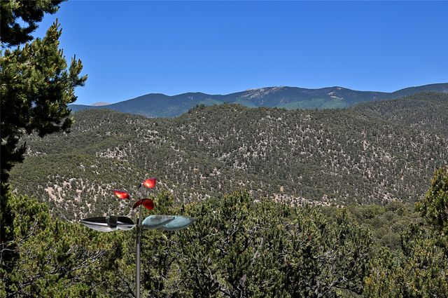 1433 Old Sunset Trail, Santa Fe, NM 87501