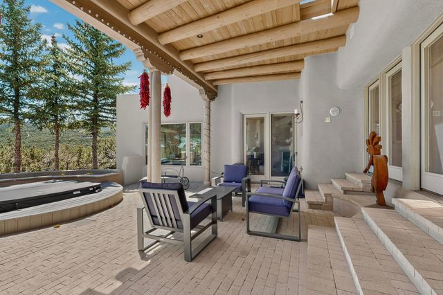 1433 Old Sunset Trail, Santa Fe, NM 87501