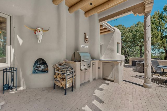 1433 Old Sunset Trail, Santa Fe, NM 87501