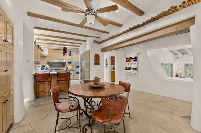1433 Old Sunset Trail, Santa Fe, NM 87501