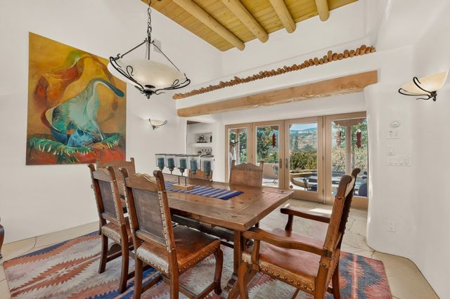 1433 Old Sunset Trail, Santa Fe, NM 87501