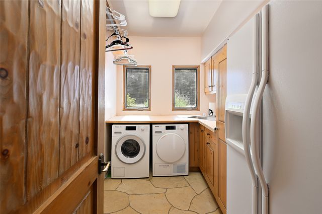 1433 Old Sunset Trail, Santa Fe, NM 87501