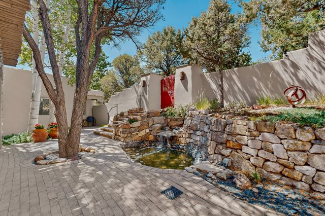 1433 Old Sunset Trail, Santa Fe, NM 87501