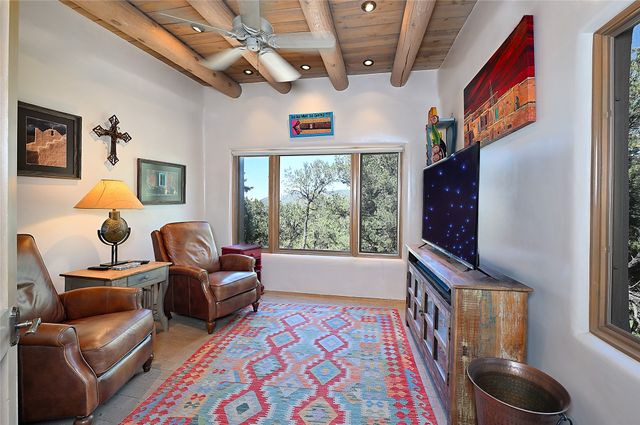 1433 Old Sunset Trail, Santa Fe, NM 87501