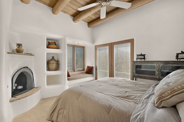 1433 Old Sunset Trail, Santa Fe, NM 87501