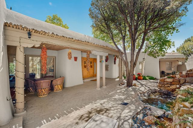 1433 Old Sunset Trail, Santa Fe, NM 87501