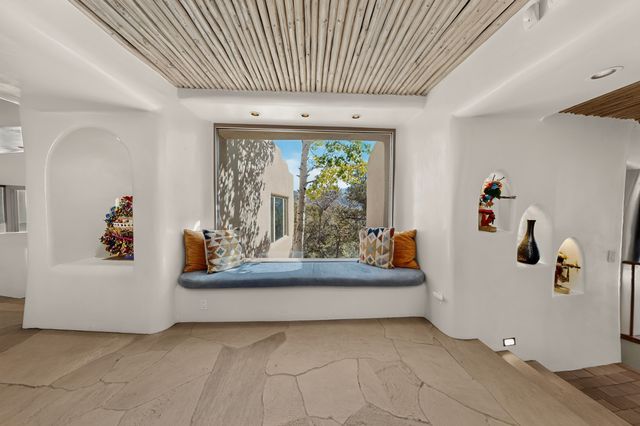 1433 Old Sunset Trail, Santa Fe, NM 87501