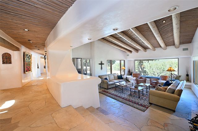 1433 Old Sunset Trail, Santa Fe, NM 87501