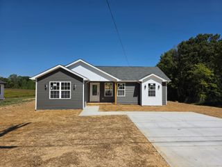 1118 Dean Hundley Road, East Bernstadt, KY 40729