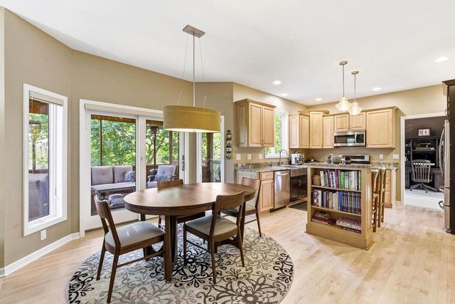 1242 McMahon Drive, Sun Prairie, WI 53590