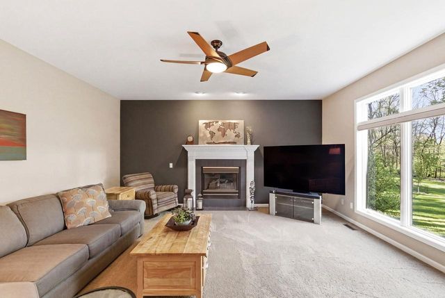 1242 McMahon Drive, Sun Prairie, WI 53590