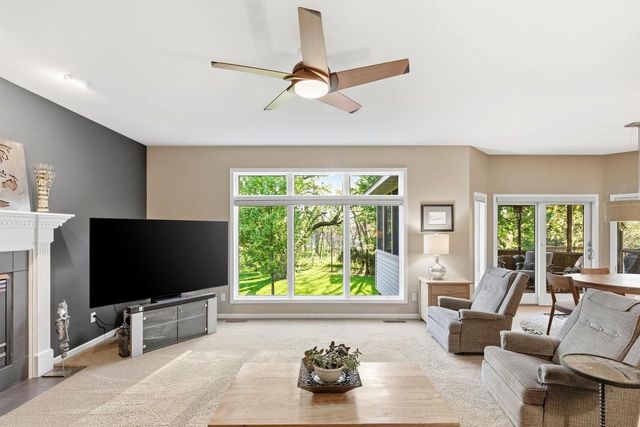 1242 McMahon Drive, Sun Prairie, WI 53590