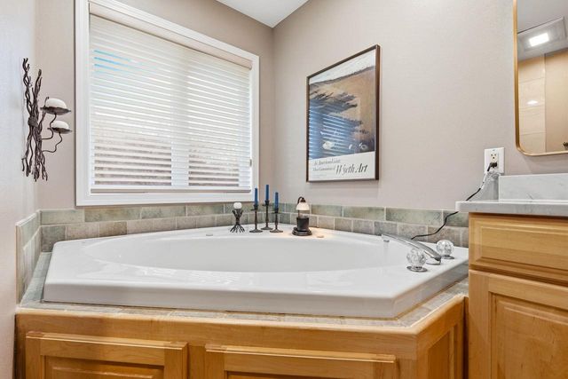 1242 McMahon Drive, Sun Prairie, WI 53590