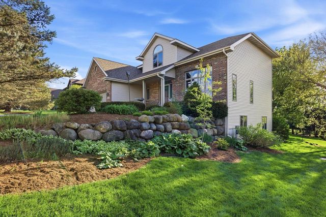 1242 McMahon Drive, Sun Prairie, WI 53590