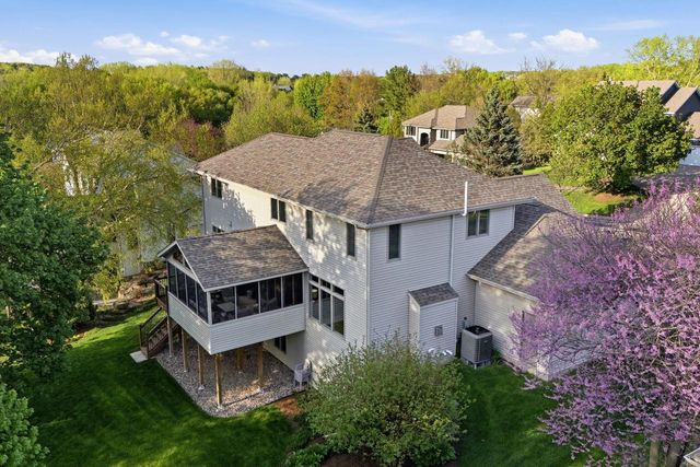 1242 McMahon Drive, Sun Prairie, WI 53590
