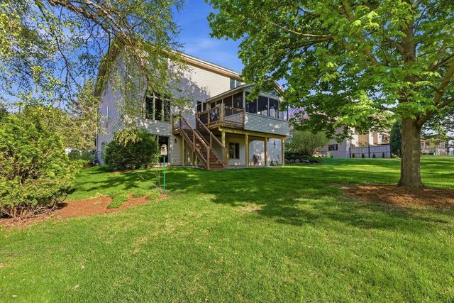 1242 McMahon Drive, Sun Prairie, WI 53590