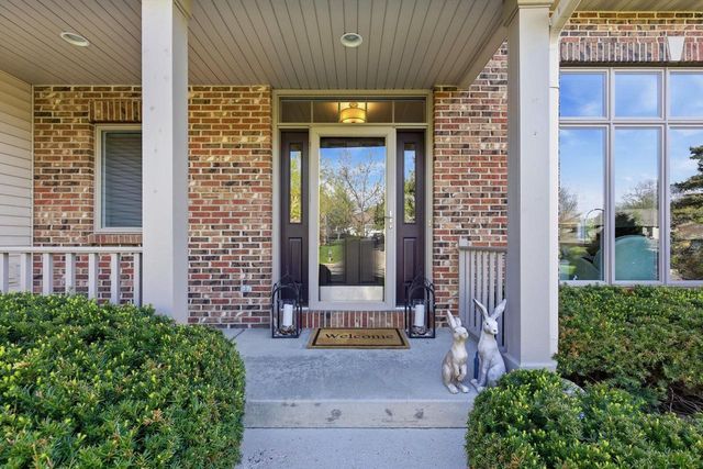 1242 McMahon Drive, Sun Prairie, WI 53590