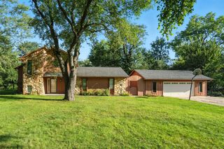 6040 Purple Drive NE, Cedar Rapids, IA 52402