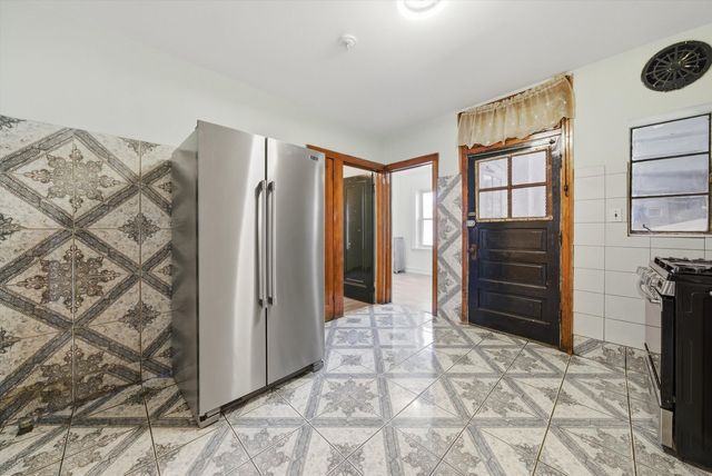 1443 N Hamlin Avenue, Chicago, IL 60651