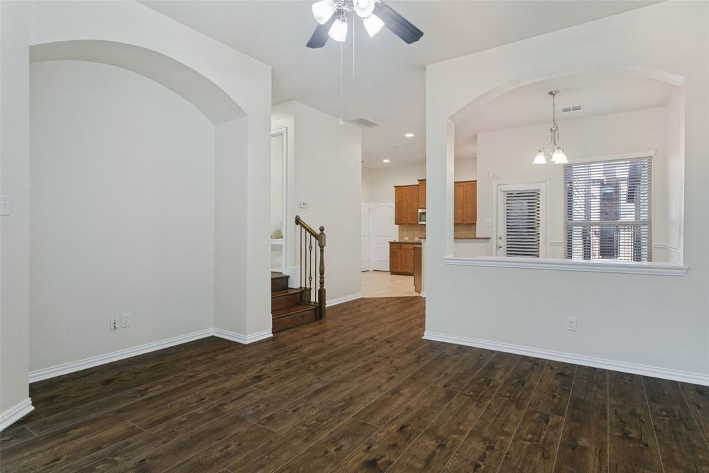 1613 Black Duck Terrace E, Carrollton, TX 75010 — photo 2