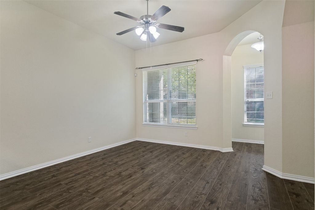 1613 Black Duck Terrace E, Carrollton, TX 75010 — photo 4