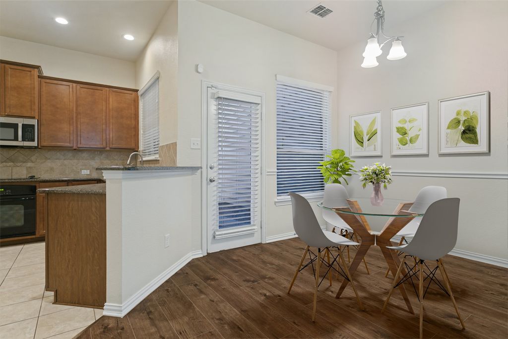 1613 Black Duck Terrace E, Carrollton, TX 75010 — photo 5