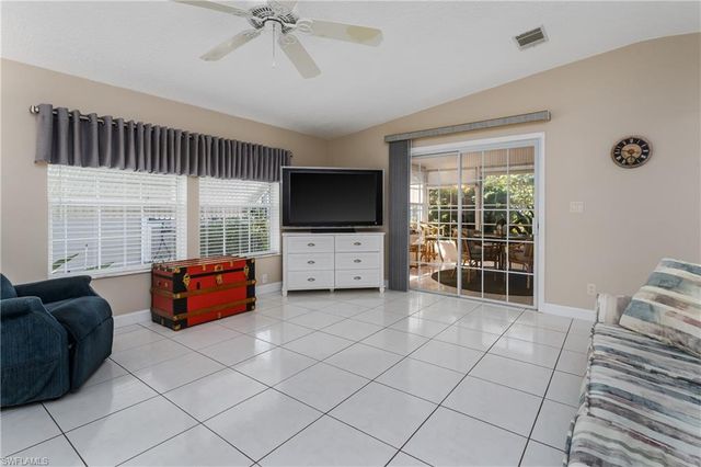 255 Riverwood RD, Naples, FL 34114