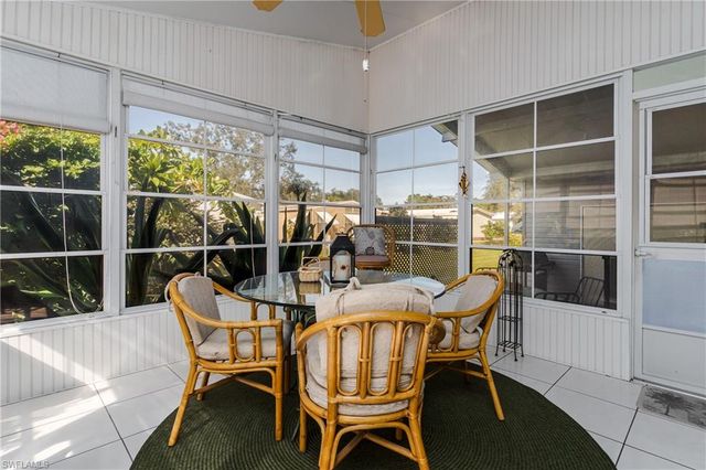 255 Riverwood RD, Naples, FL 34114