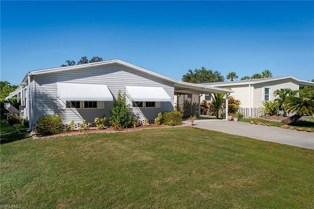 255 Riverwood RD, Naples, FL 34114