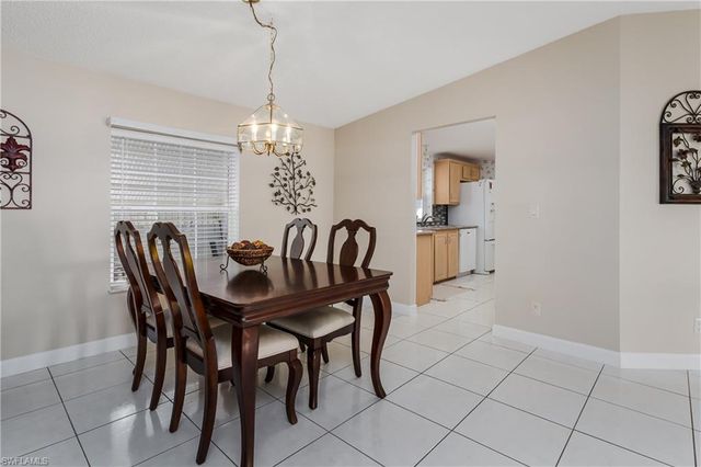 255 Riverwood RD, Naples, FL 34114