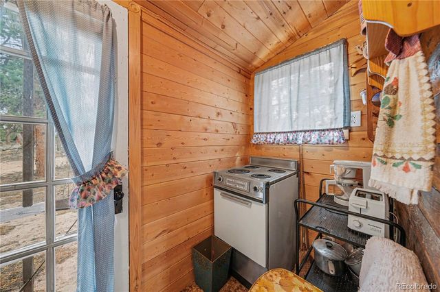86 Blue Jay Lane, Red Feather Lakes, CO 80545