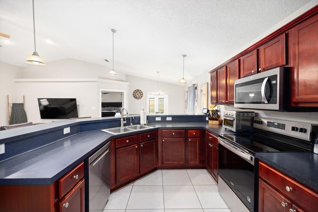 202 Limestone Circle, Crestview, FL 32539