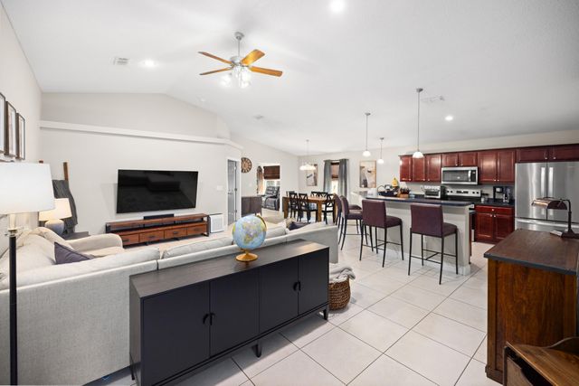 202 Limestone Circle, Crestview, FL 32539