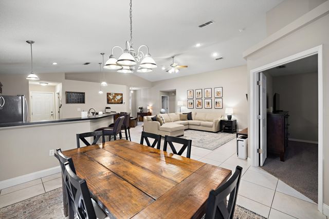 202 Limestone Circle, Crestview, FL 32539