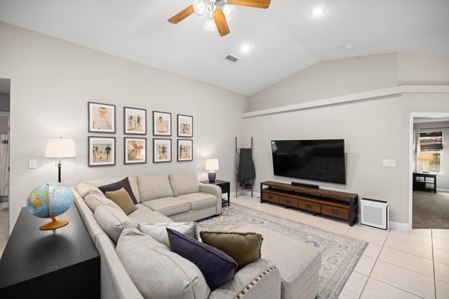 202 Limestone Circle, Crestview, FL 32539