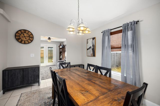 202 Limestone Circle, Crestview, FL 32539