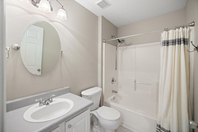 202 Limestone Circle, Crestview, FL 32539