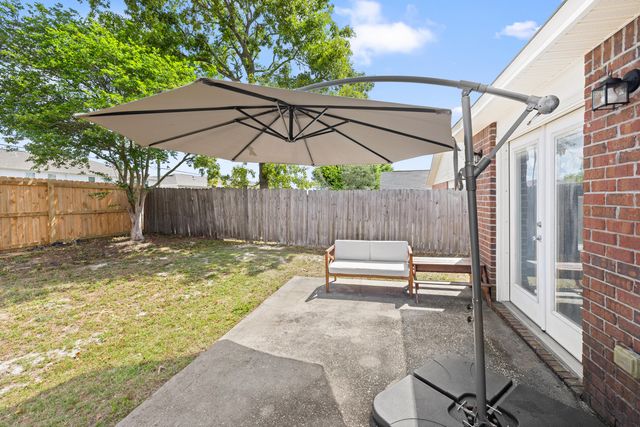 202 Limestone Circle, Crestview, FL 32539