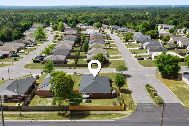 202 Limestone Circle, Crestview, FL 32539