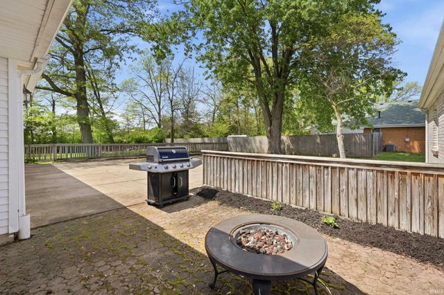 309 N Red Bud Lane, Muncie, IN 47304