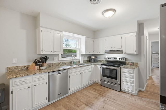 309 N Red Bud Lane, Muncie, IN 47304